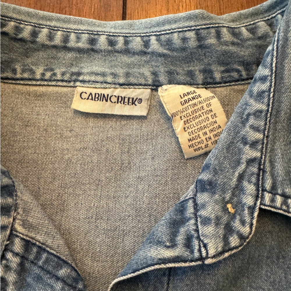 Cabin Creek Women’s Vintage Fall Themed Farm Embroidered Denim Button Down Large - Picture 4 of 7